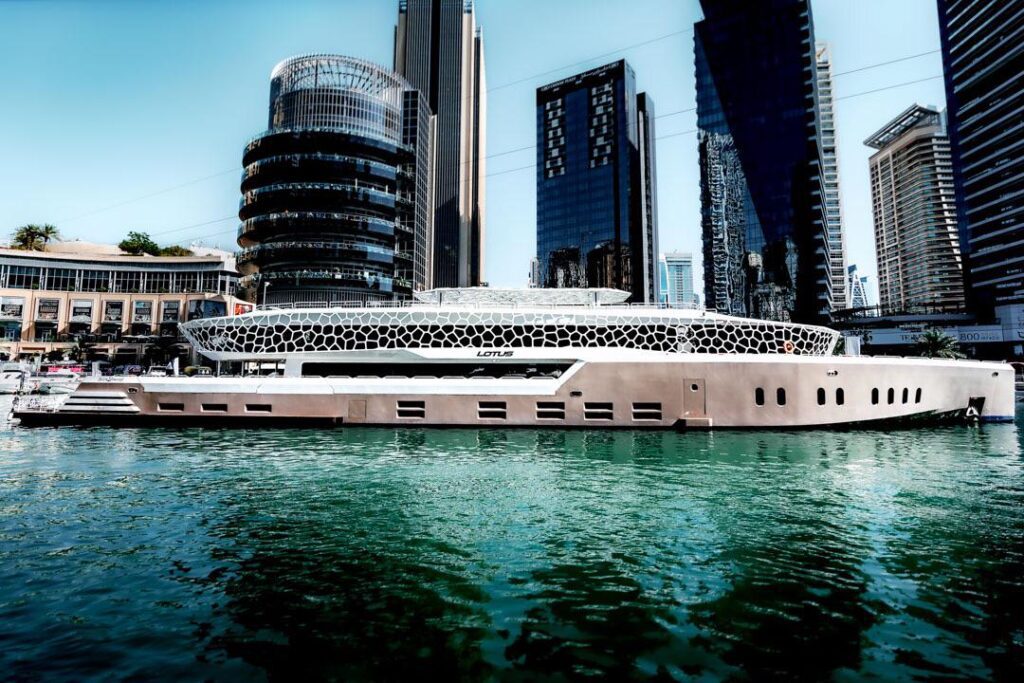 240 Feet Yacht