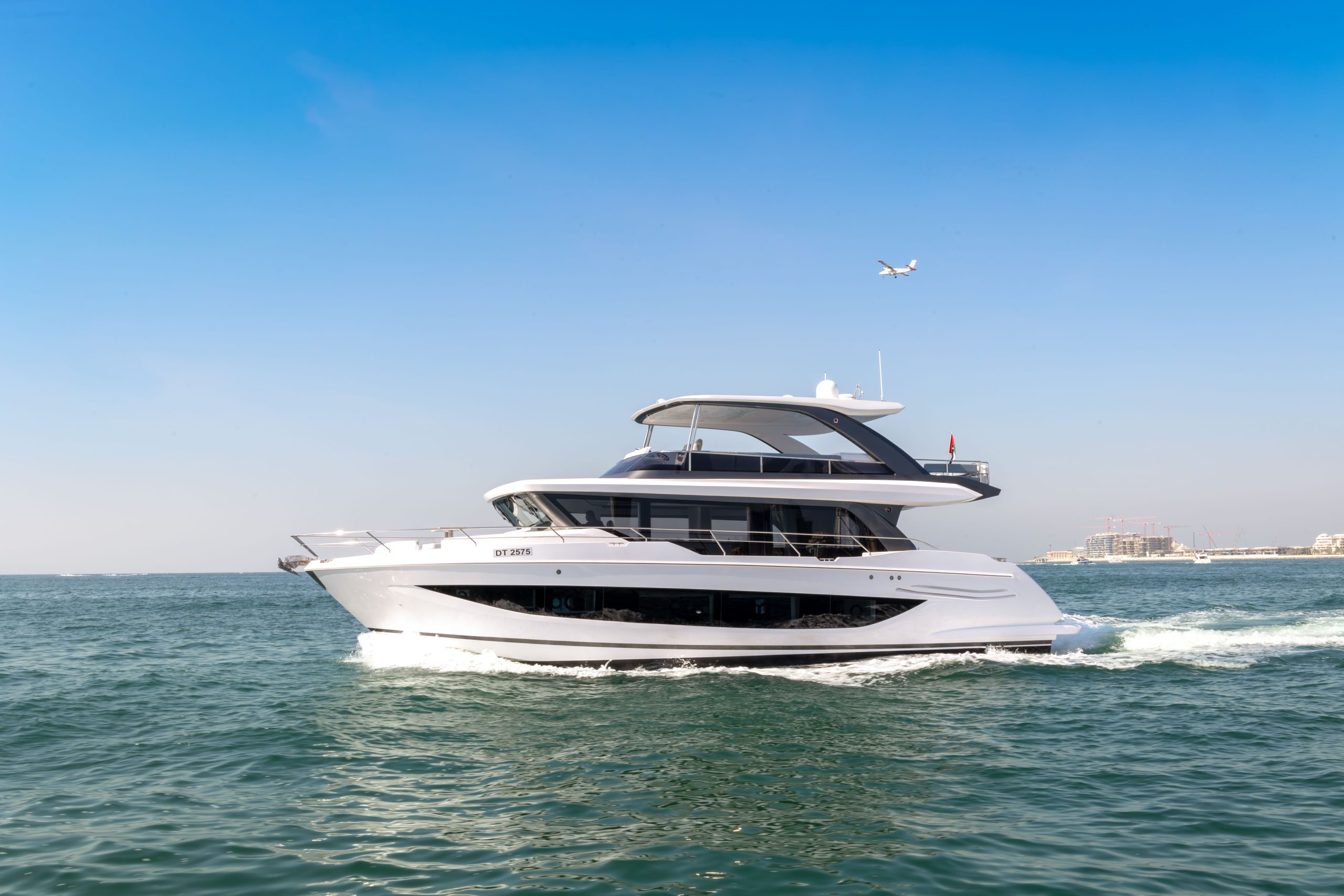 Elegant 63ft Amie